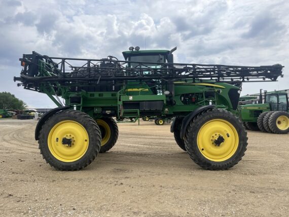 Самохідний обприскувач 2008 John Deere 4730 — изображение 11