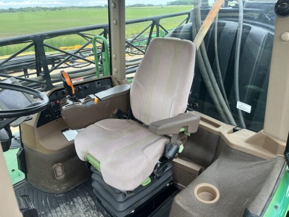 Самохідний обприскувач 2008 John Deere 4730 — изображение 14