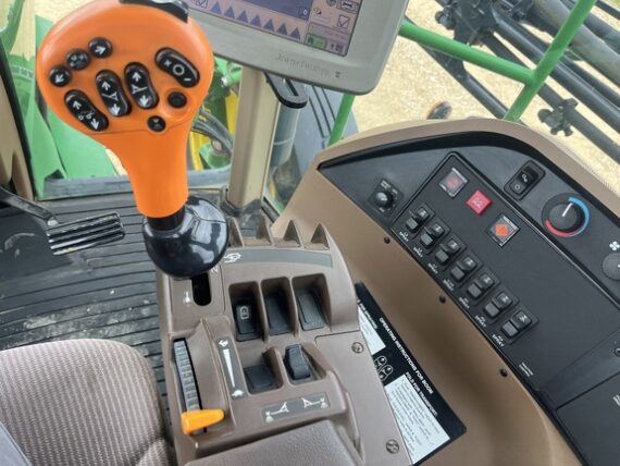 Самохідний обприскувач 2008 John Deere 4730 — изображение 19