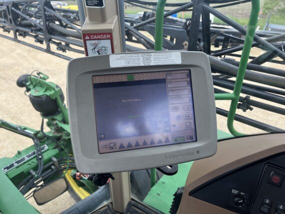 Самохідний обприскувач 2008 John Deere 4730 — изображение 20