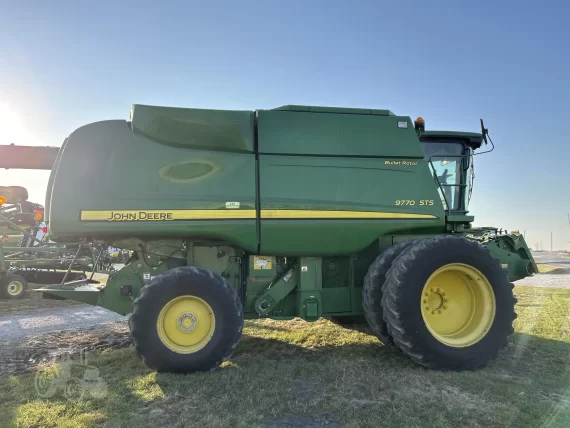 Комбайн 2011 JOHN DEERE 9770 STS — изображение 2