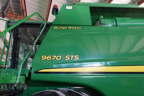 Комбайн 2010 JOHN DEERE 9670 STS — изображение 2
