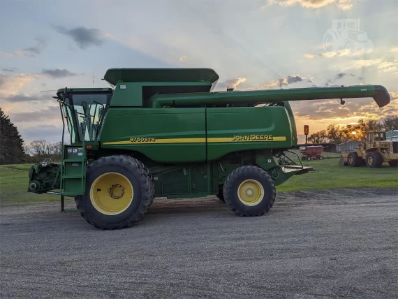 Комбайн 2002 JOHN DEERE 9750 STS — изображение 2