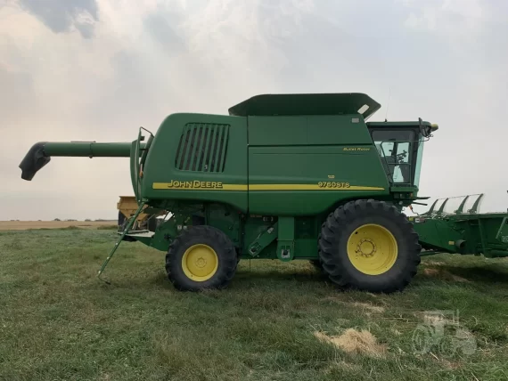 Комбайн 2005 JOHN DEERE 9760 STS — изображение 2