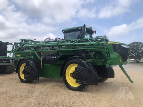 Самохідний обприскувач 2017 JOHN DEERE R4038
