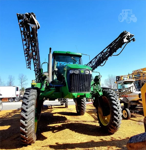 Самохідний обприскувач JOHN DEERE 4720