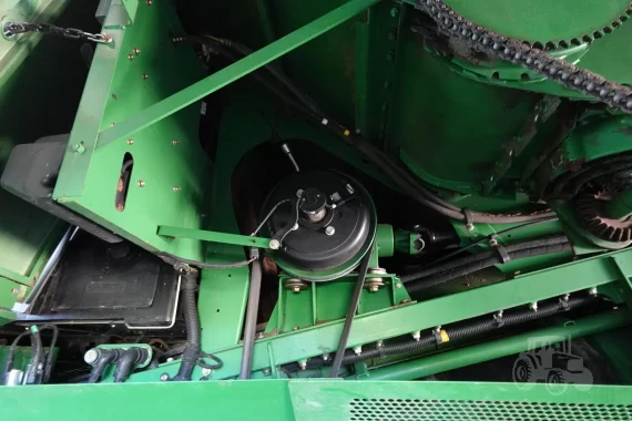 Комбайн 2010 JOHN DEERE 9670 STS — изображение 16