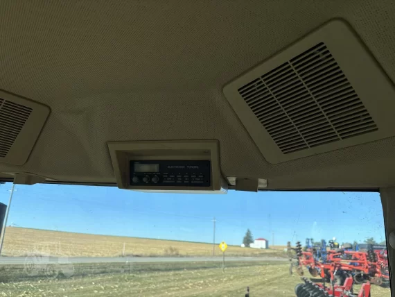 Трактор 1999 JOHN DEERE 9400 — изображение 12