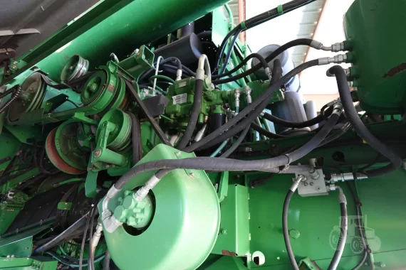 Комбайн 2010 JOHN DEERE 9670 STS — изображение 22