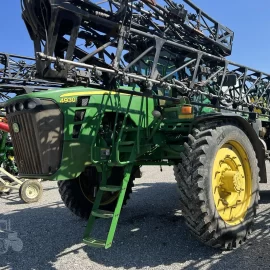 Самохідний обприскувач 2009 JOHN DEERE 4930