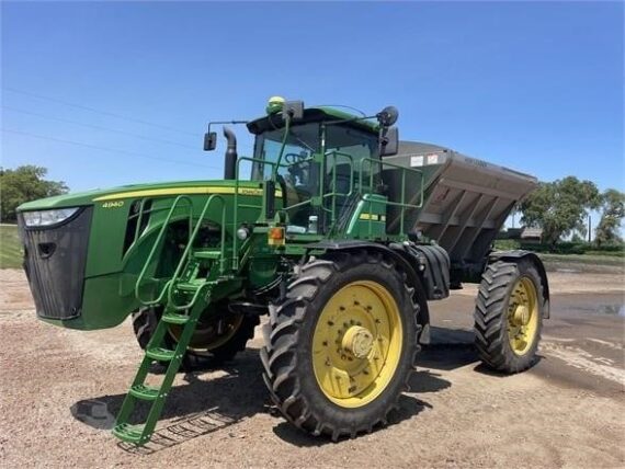 Самохідний обприскувач 2011 JOHN DEERE 4940