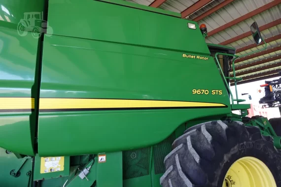 Комбайн 2010 JOHN DEERE 9670 STS — изображение 8
