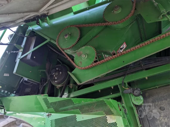Комбайн 2002 JOHN DEERE 9750 STS — изображение 9