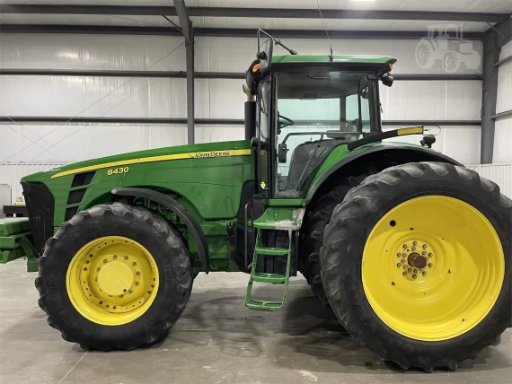Трактор 2009 JOHN DEERE 8430 — изображение 10